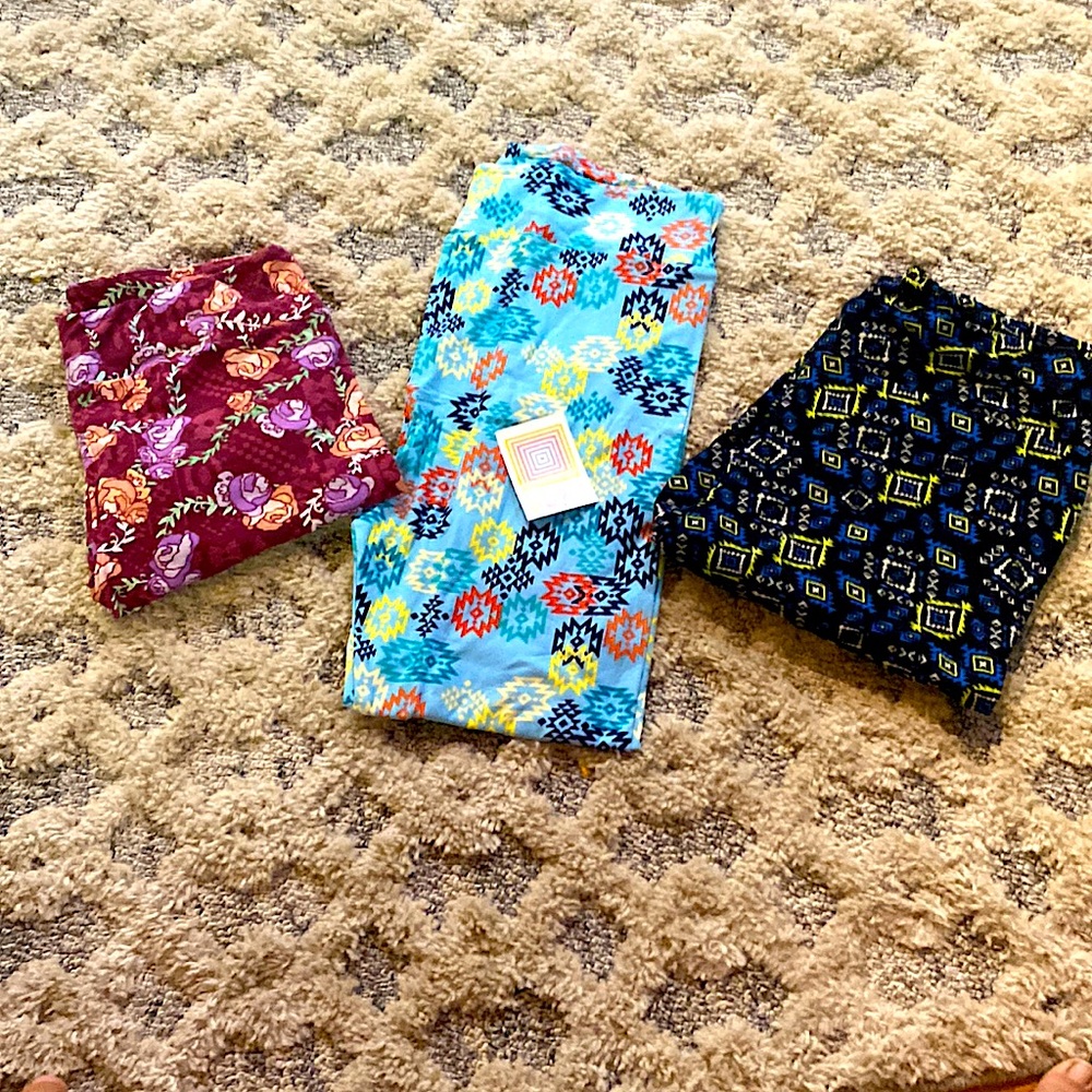 3 pairs LuLaRoe full length leggings size TC2 will fit from size 14 womens & up